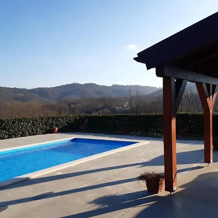 House Zdenka With Pool Istria Countryside Vikendica Zarecje